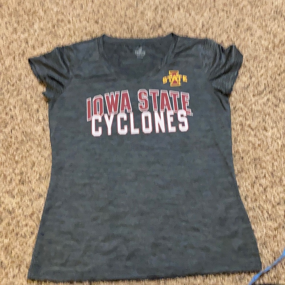 Iowa State University T-shirt Size Large
